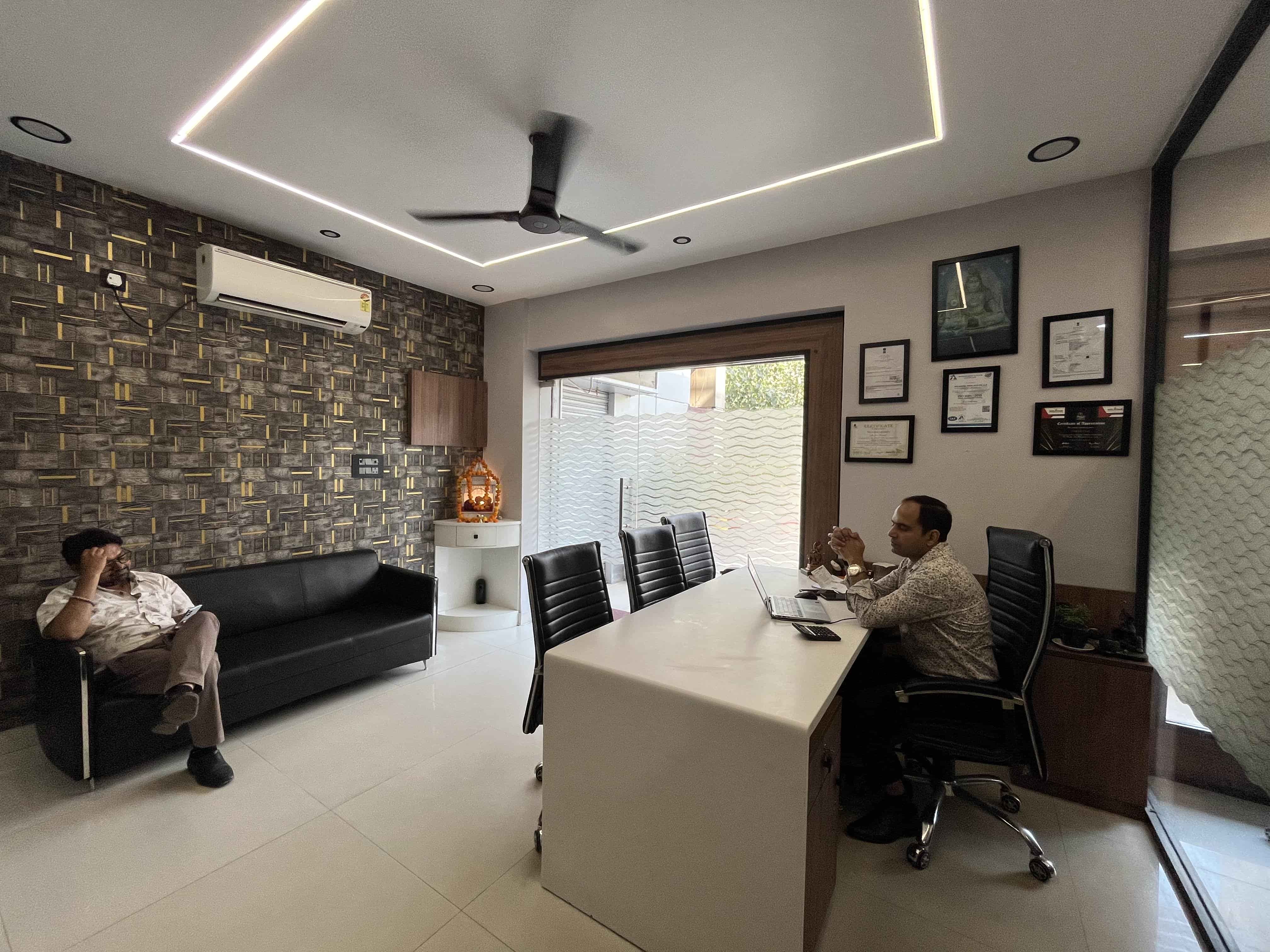 Office 1